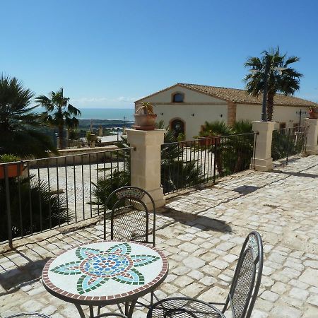 Silva Suri Guest House Marina di Ragusa Exterior foto