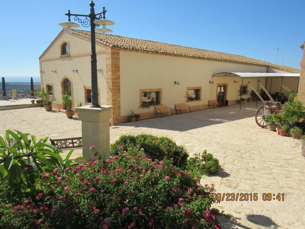Silva Suri Guest House Marina di Ragusa Exterior foto