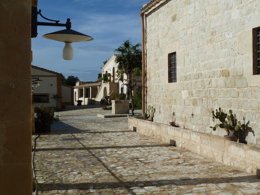Silva Suri Guest House Marina di Ragusa Exterior foto