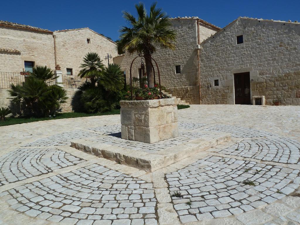 Silva Suri Guest House Marina di Ragusa Exterior foto
