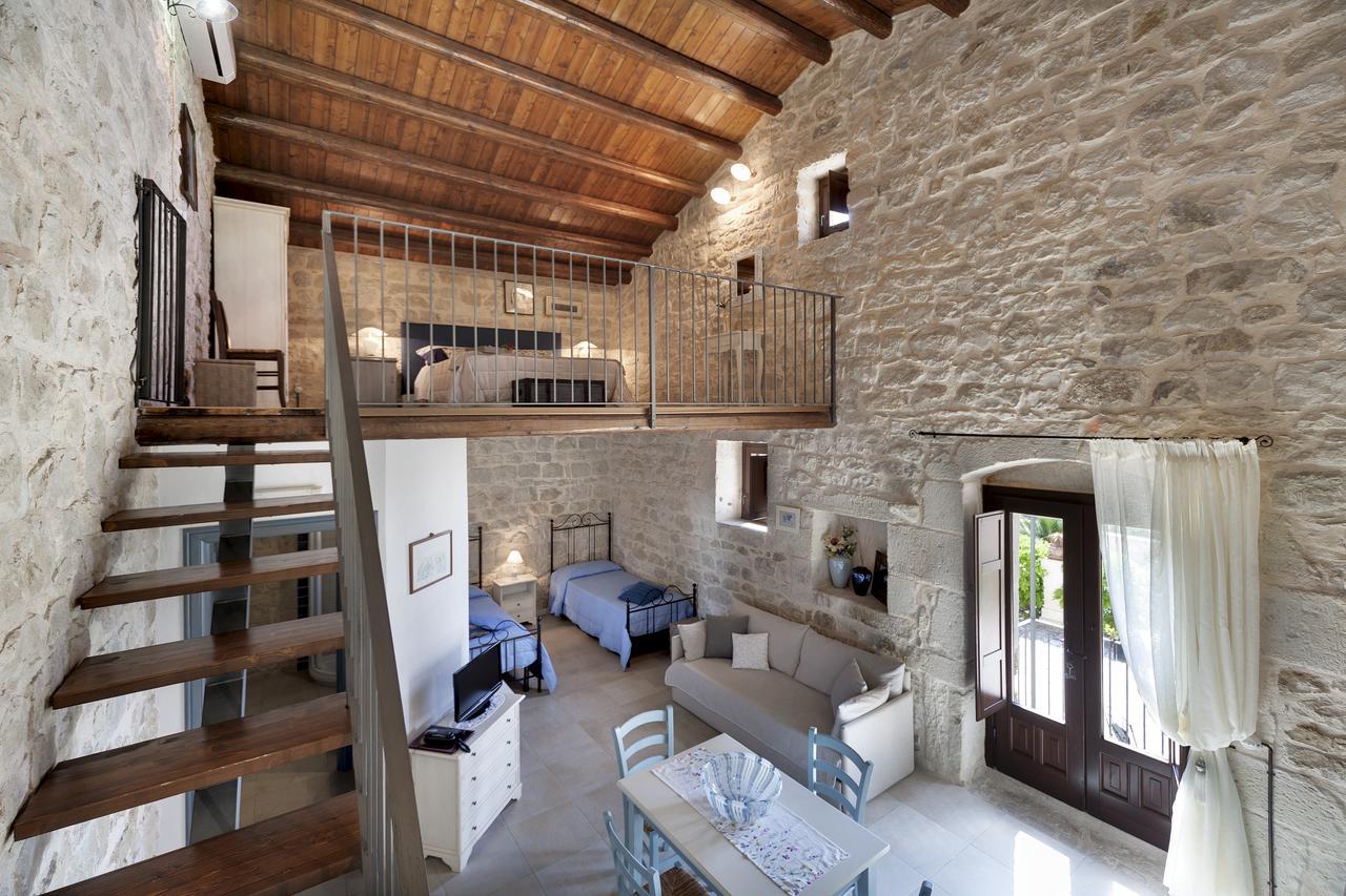 Silva Suri Guest House Marina di Ragusa Exterior foto