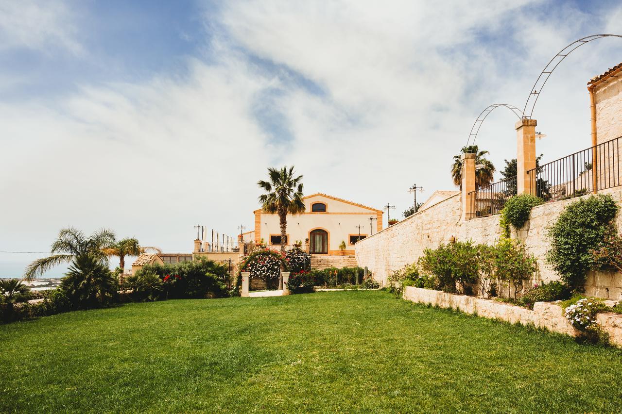 Silva Suri Guest House Marina di Ragusa Exterior foto