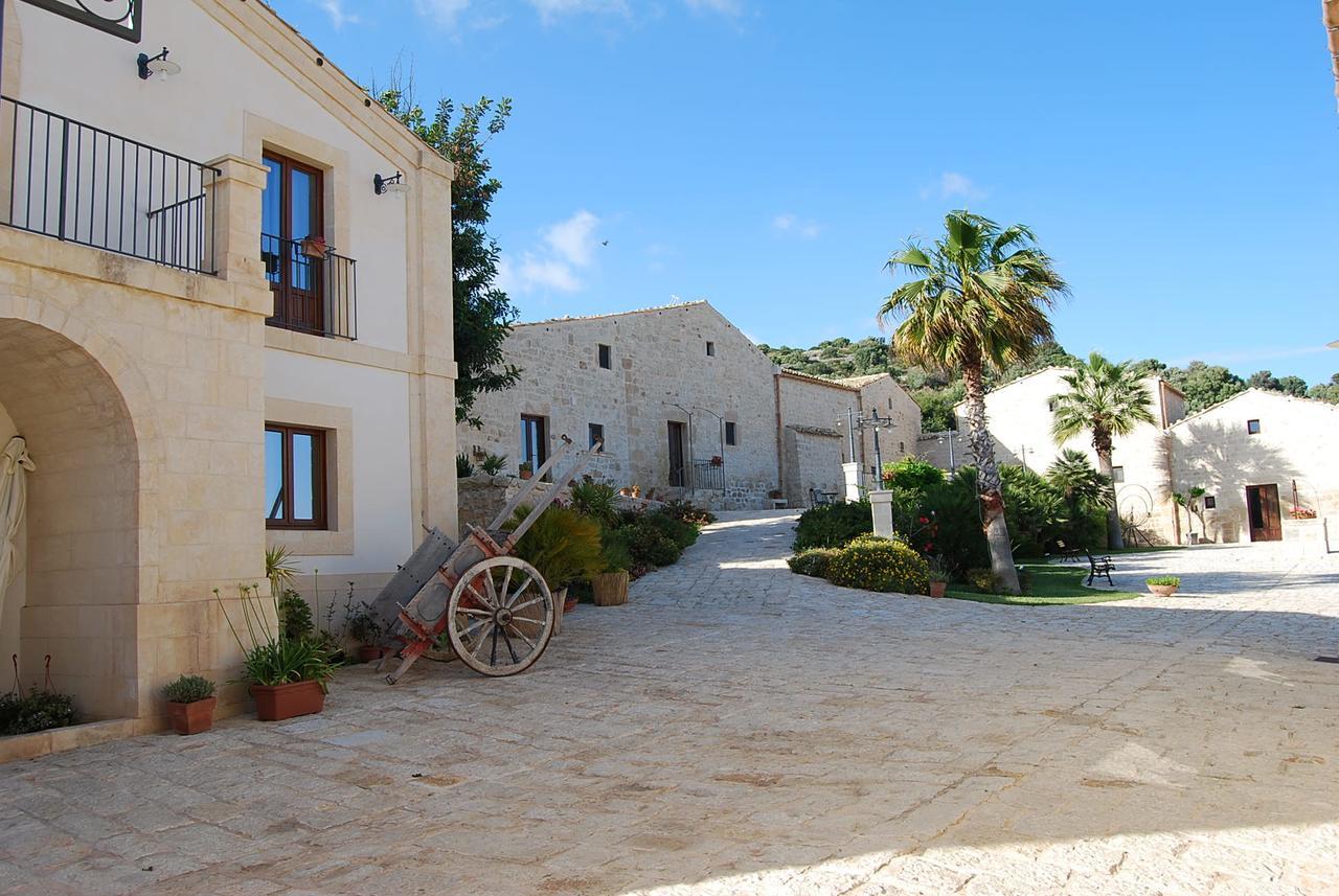 Silva Suri Guest House Marina di Ragusa Exterior foto
