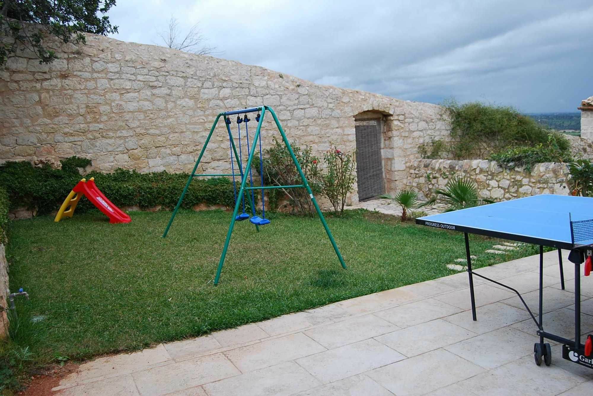 Silva Suri Guest House Marina di Ragusa Exterior foto
